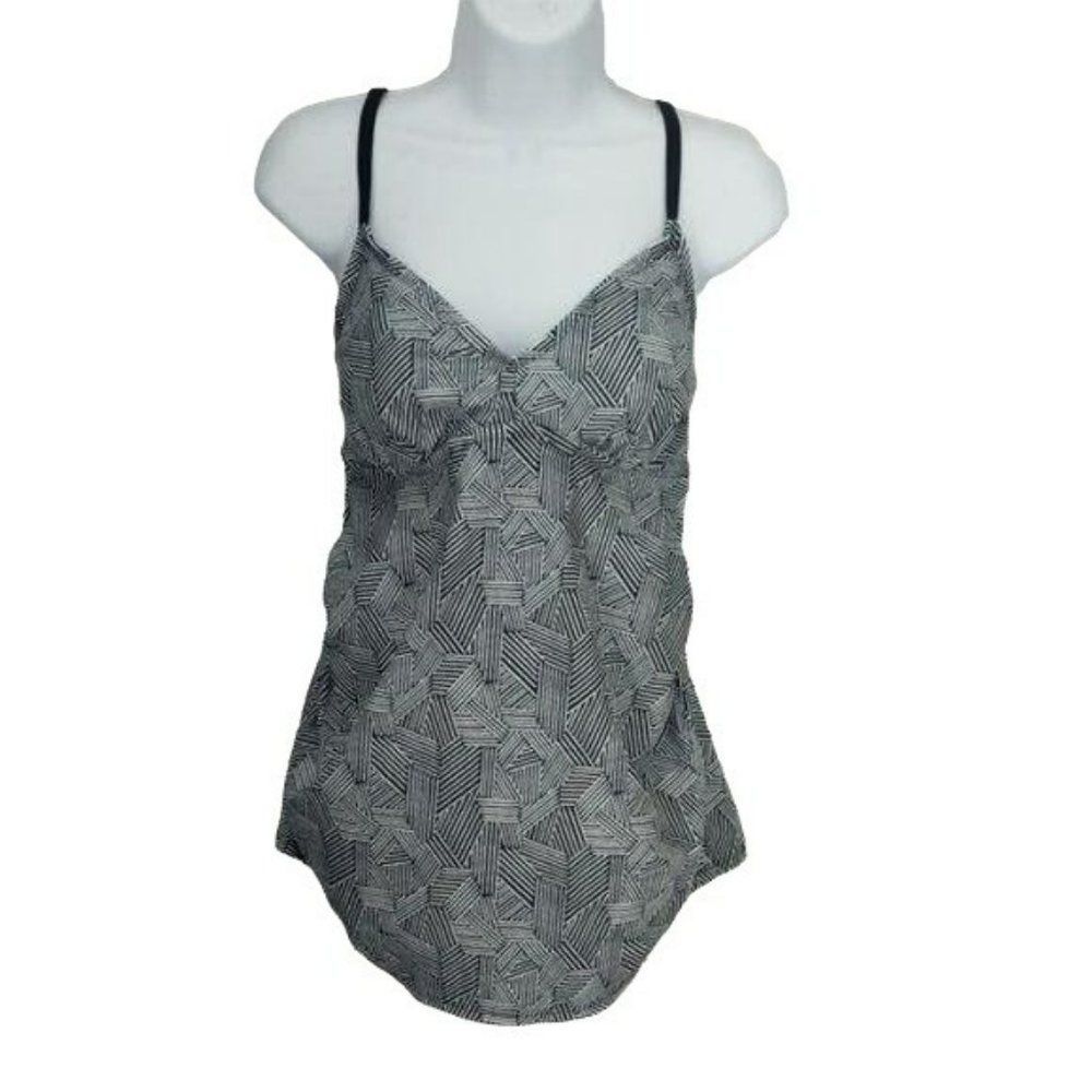 Isabel Woman's Maternity Black‎ & White Tankini Swimsuit Top Size Medium